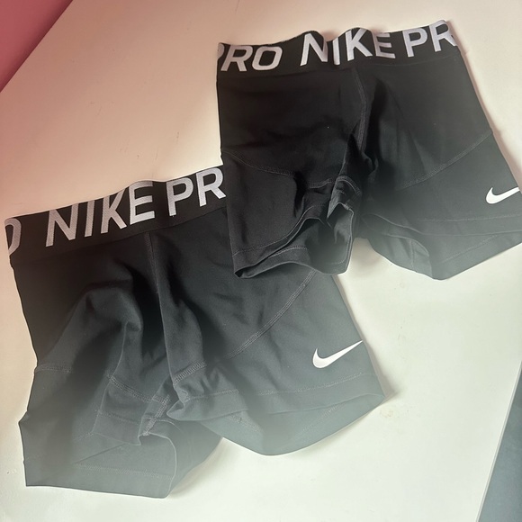 Nike Spandex Shorts - Picture 2 of 2